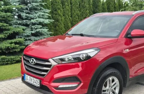 HYUNDAI Tucson 