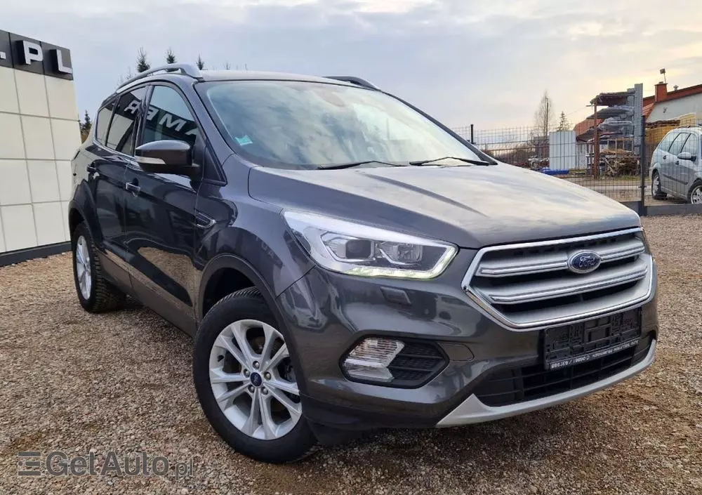 FORD Kuga 1.5 EcoBoost 2x4 Titanium