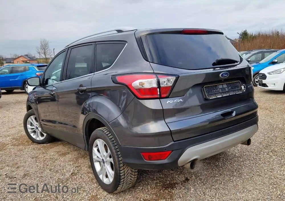 FORD Kuga 1.5 EcoBoost 2x4 Titanium