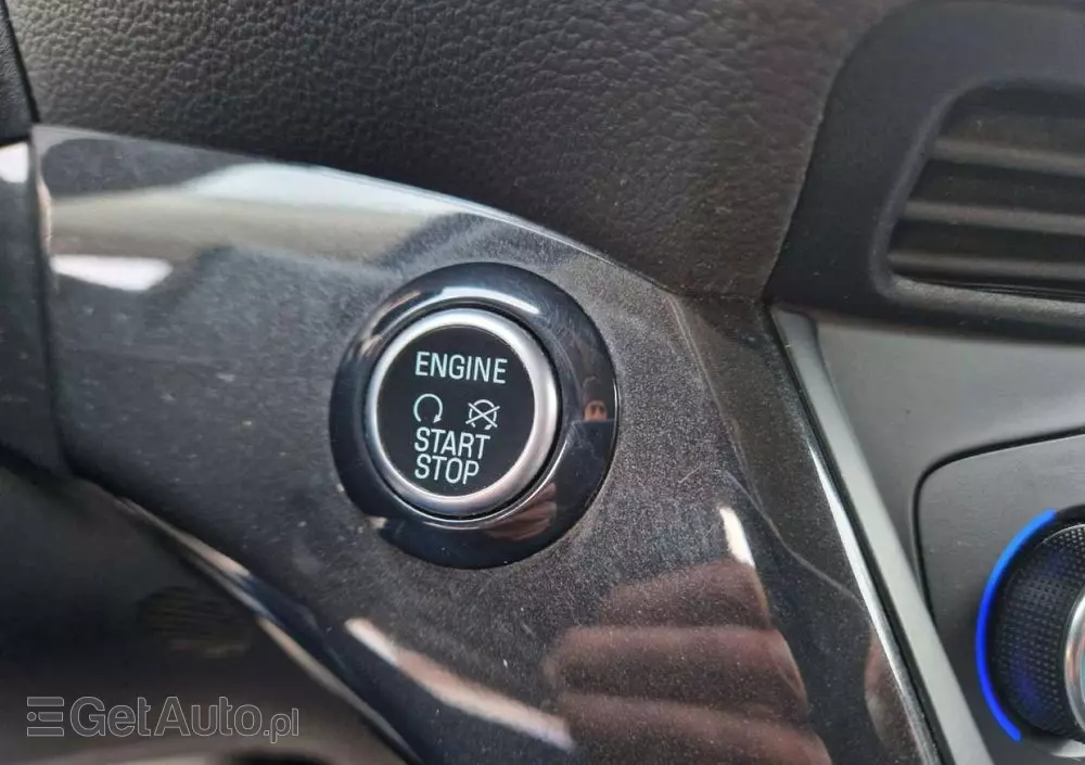 FORD Kuga 1.5 EcoBoost 2x4 Titanium