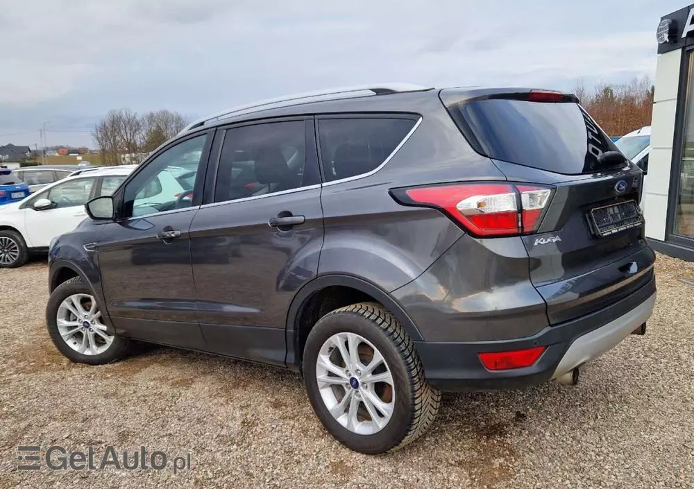 FORD Kuga 1.5 EcoBoost 2x4 Titanium