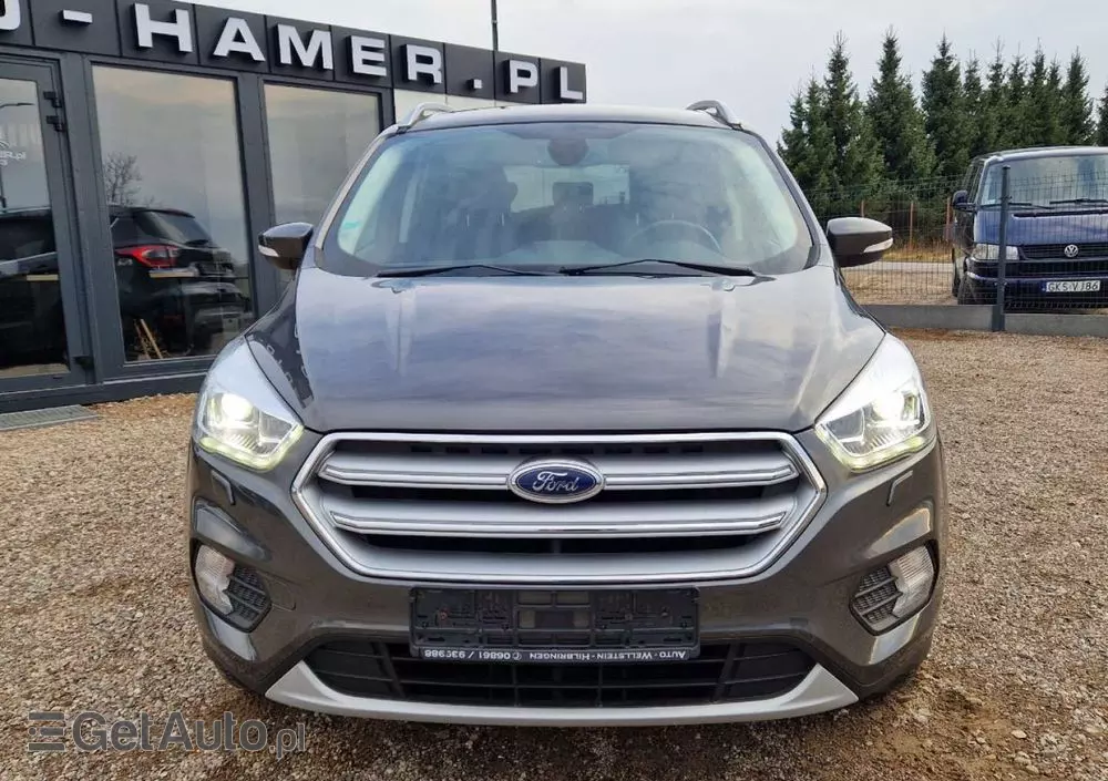 FORD Kuga 1.5 EcoBoost 2x4 Titanium