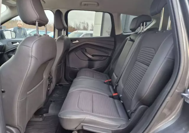 FORD Kuga 1.5 EcoBoost 2x4 Titanium