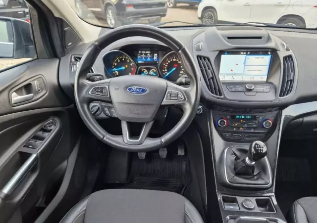 FORD Kuga 1.5 EcoBoost 2x4 Titanium