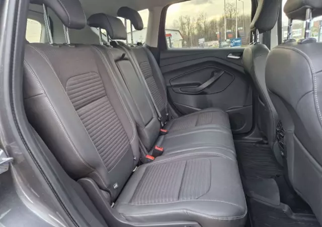 FORD Kuga 1.5 EcoBoost 2x4 Titanium