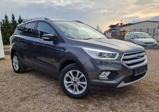 FORD Kuga 1.5 EcoBoost 2x4 Titanium