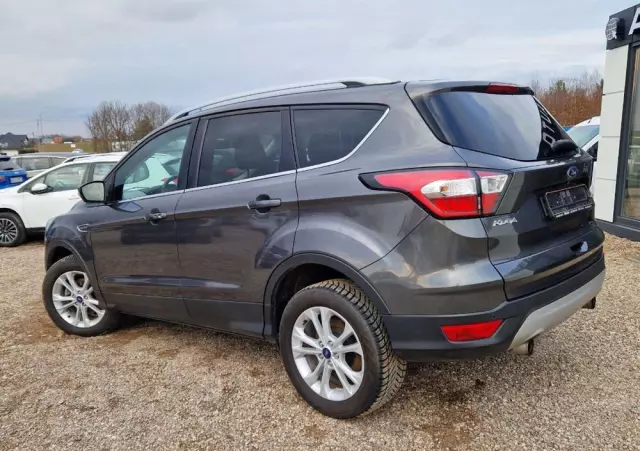 FORD Kuga 1.5 EcoBoost 2x4 Titanium