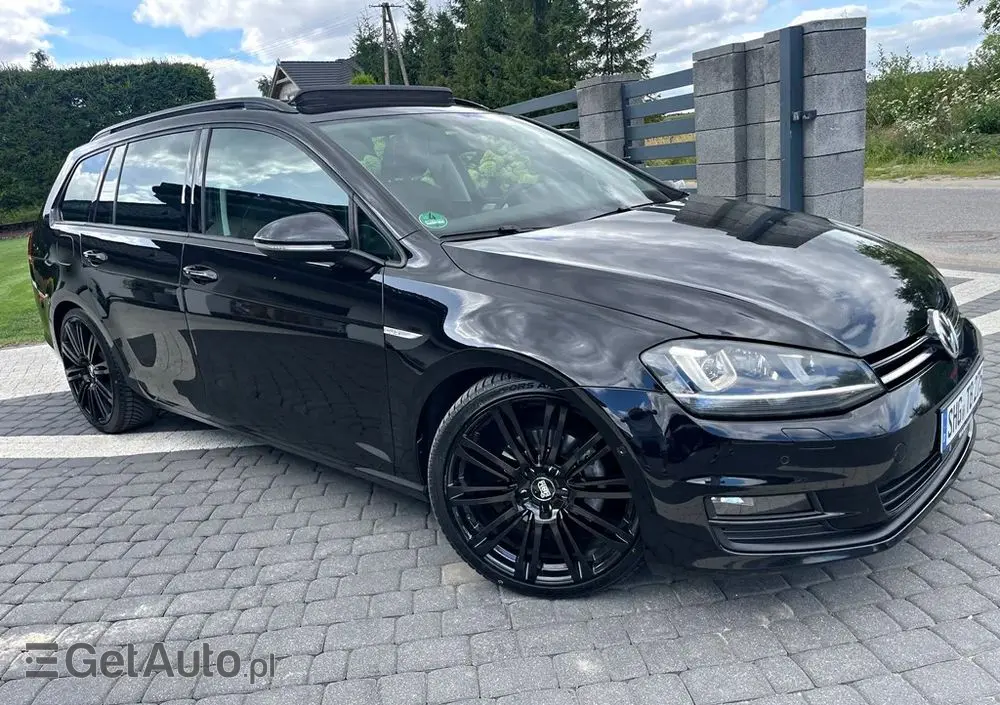 VOLKSWAGEN Golf Variant 2.0 TDI 4Motion BlueMotion Technology Cup