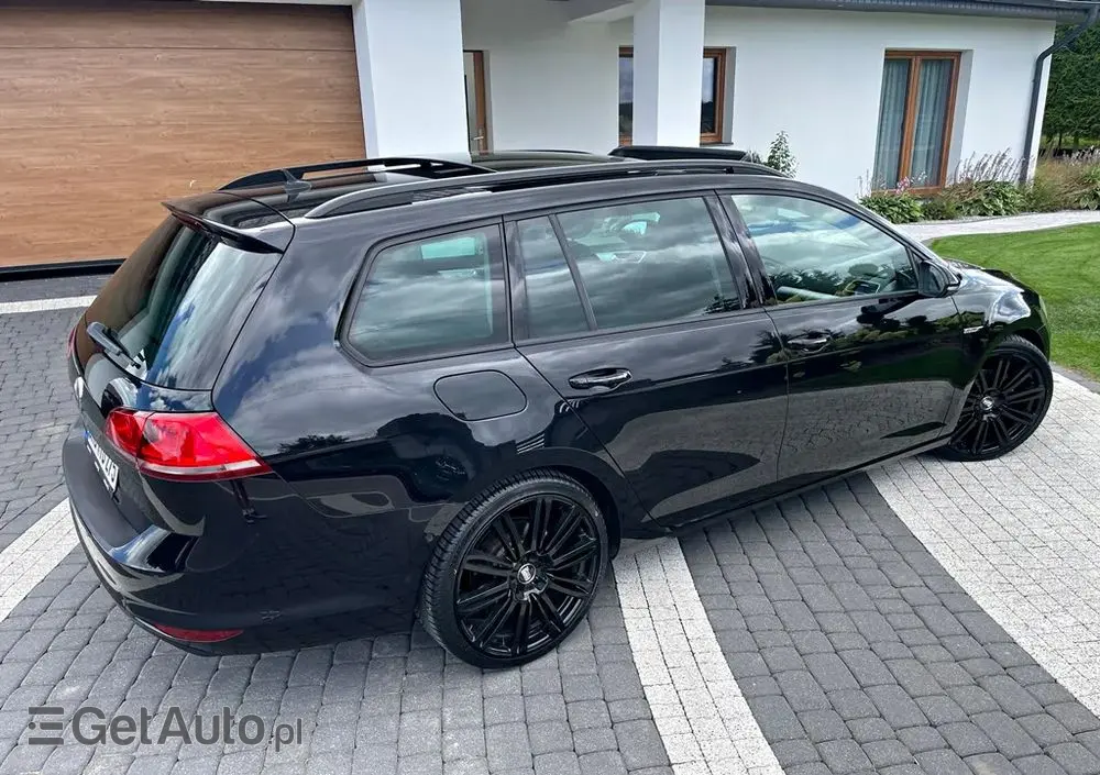 VOLKSWAGEN Golf Variant 2.0 TDI 4Motion BlueMotion Technology Cup