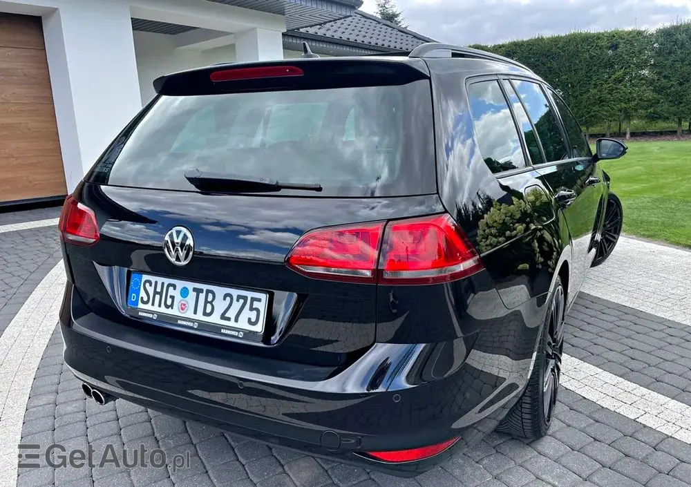 VOLKSWAGEN Golf Variant 2.0 TDI 4Motion BlueMotion Technology Cup