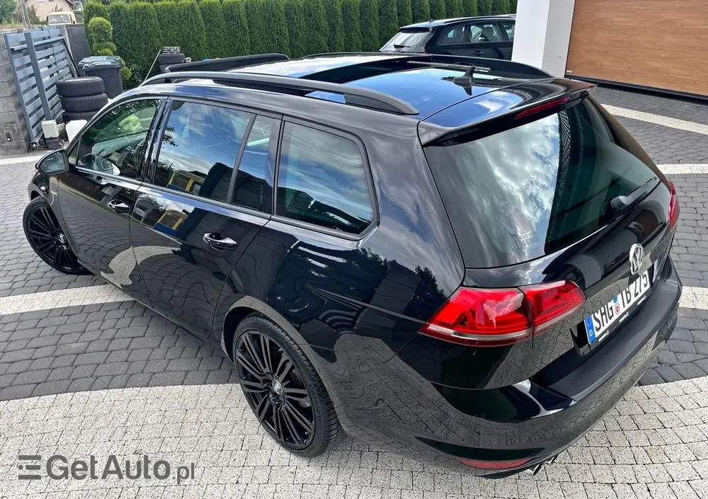 VOLKSWAGEN Golf Variant 2.0 TDI 4Motion BlueMotion Technology Cup