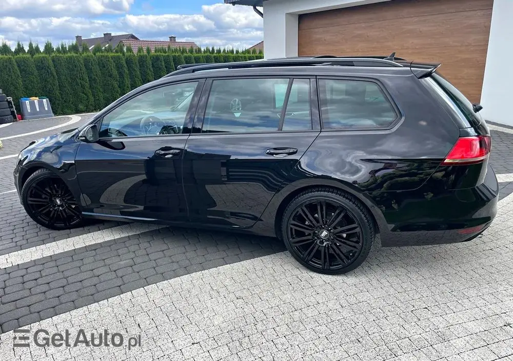 VOLKSWAGEN Golf Variant 2.0 TDI 4Motion BlueMotion Technology Cup