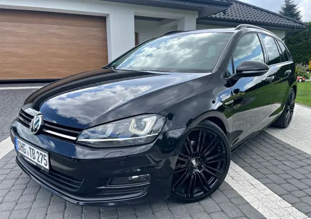 VOLKSWAGEN Golf Variant 2.0 TDI 4Motion BlueMotion Technology Cup