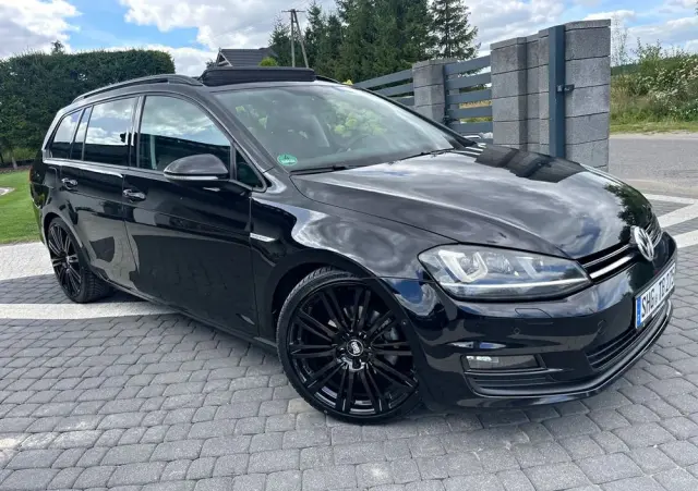 VOLKSWAGEN Golf Variant 2.0 TDI 4Motion BlueMotion Technology Cup