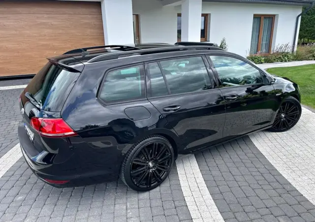 VOLKSWAGEN Golf Variant 2.0 TDI 4Motion BlueMotion Technology Cup