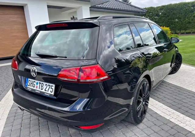 VOLKSWAGEN Golf Variant 2.0 TDI 4Motion BlueMotion Technology Cup