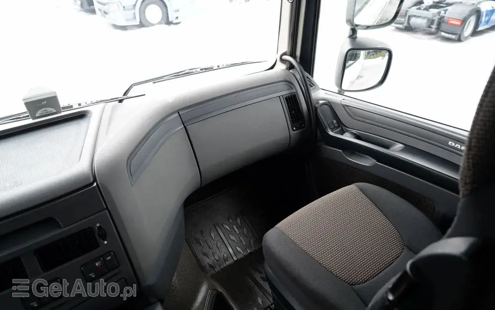 DAF XF 460 / SUPER SPACE CAB / MEGA / EURO 6 / LOW DECK 