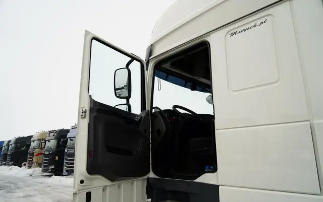 DAF XF 460 / SUPER SPACE CAB / MEGA / EURO 6 / LOW DECK 