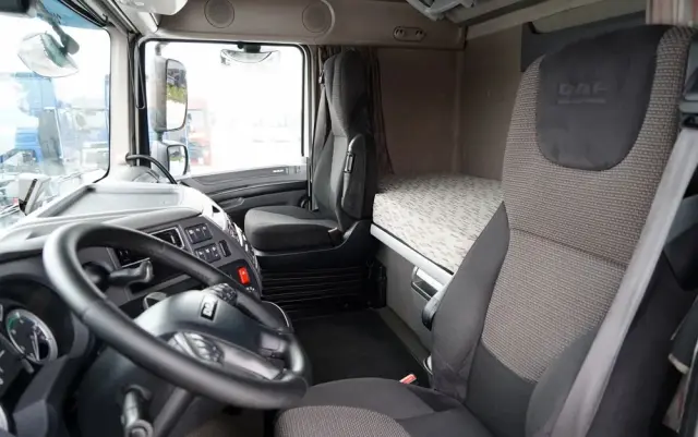 DAF XF 460 / SUPER SPACE CAB / MEGA / EURO 6 / LOW DECK 