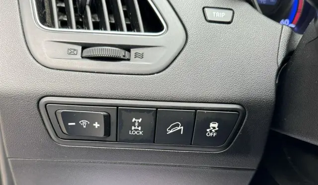 HYUNDAI Ix35 2.0 CRDi 4WD Comfort