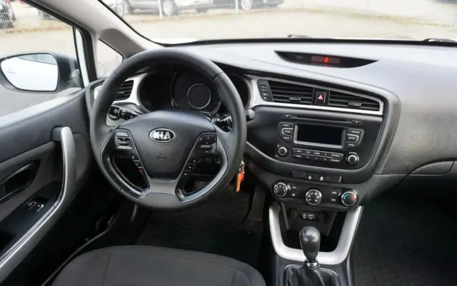 KIA Ceed 1.4 M