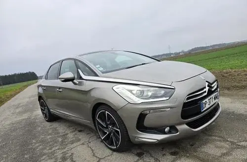 CITROEN DS5 