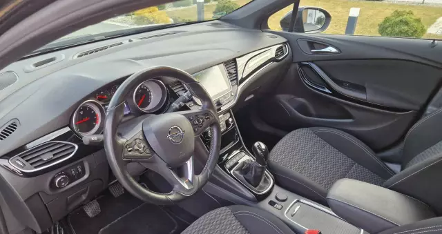 OPEL Astra V 1.4 T Dynamic