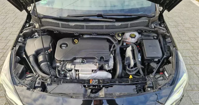 OPEL Astra V 1.4 T Dynamic