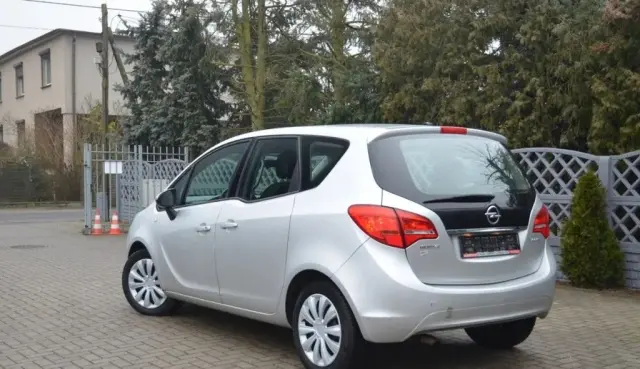OPEL Meriva 