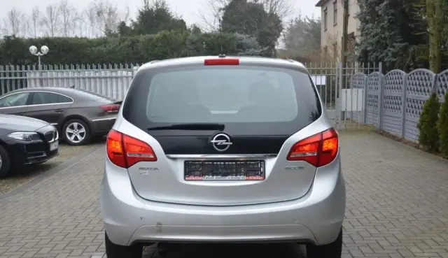 OPEL Meriva 