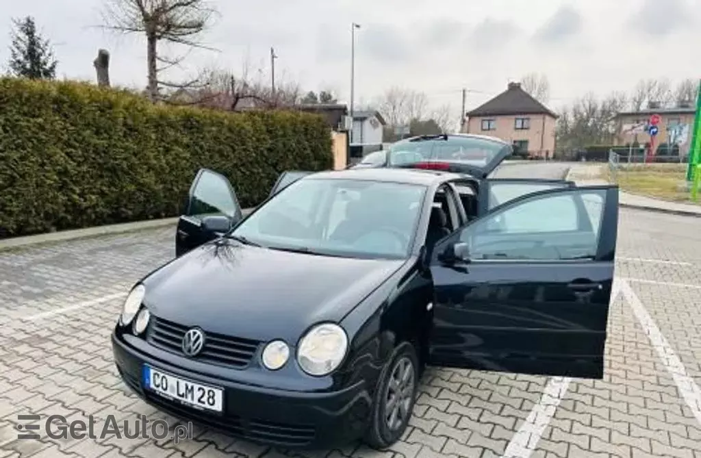 VOLKSWAGEN Polo 