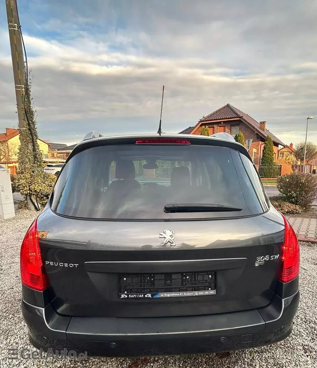 PEUGEOT 308 