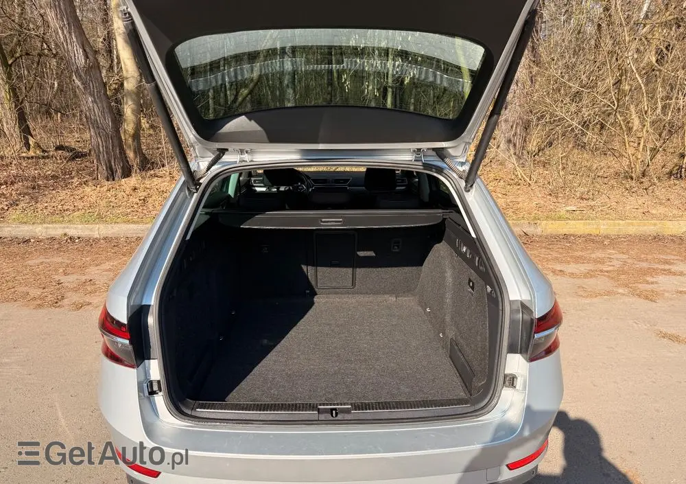 SKODA Superb 2.0 TDI SCR Style DSG