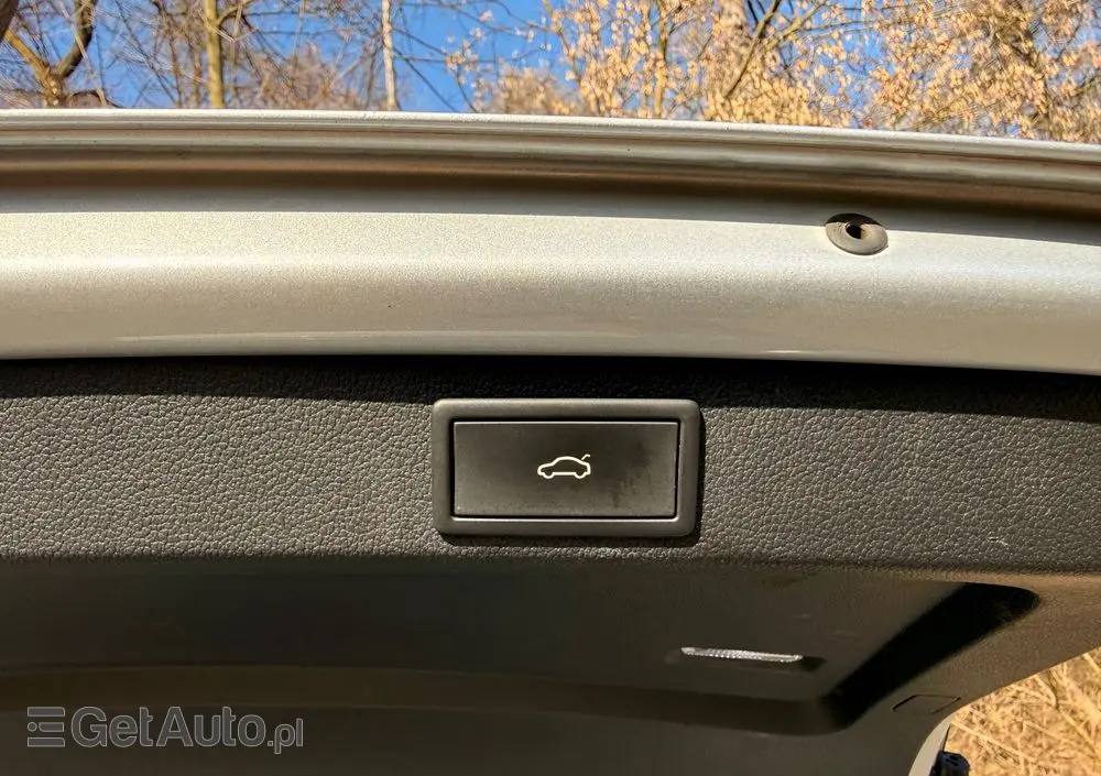 SKODA Superb 2.0 TDI SCR Style DSG