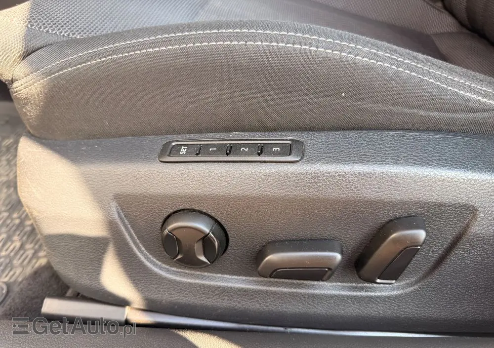 SKODA Superb 2.0 TDI SCR Style DSG