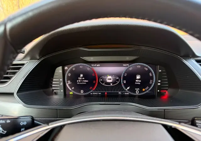 SKODA Superb 2.0 TDI SCR Style DSG