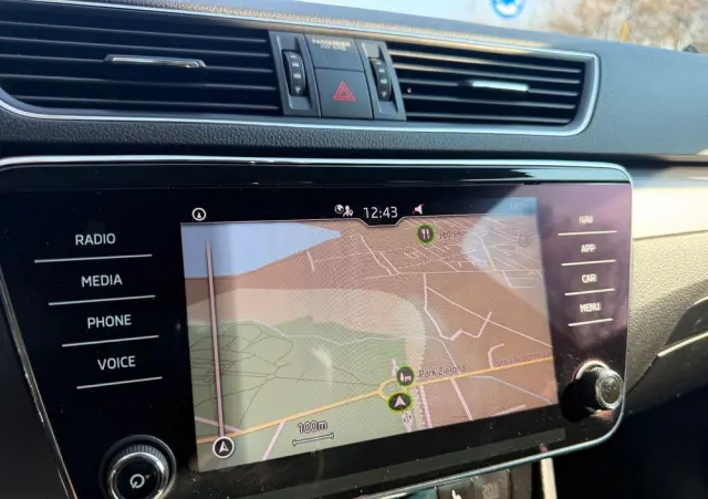 SKODA Superb 2.0 TDI SCR Style DSG