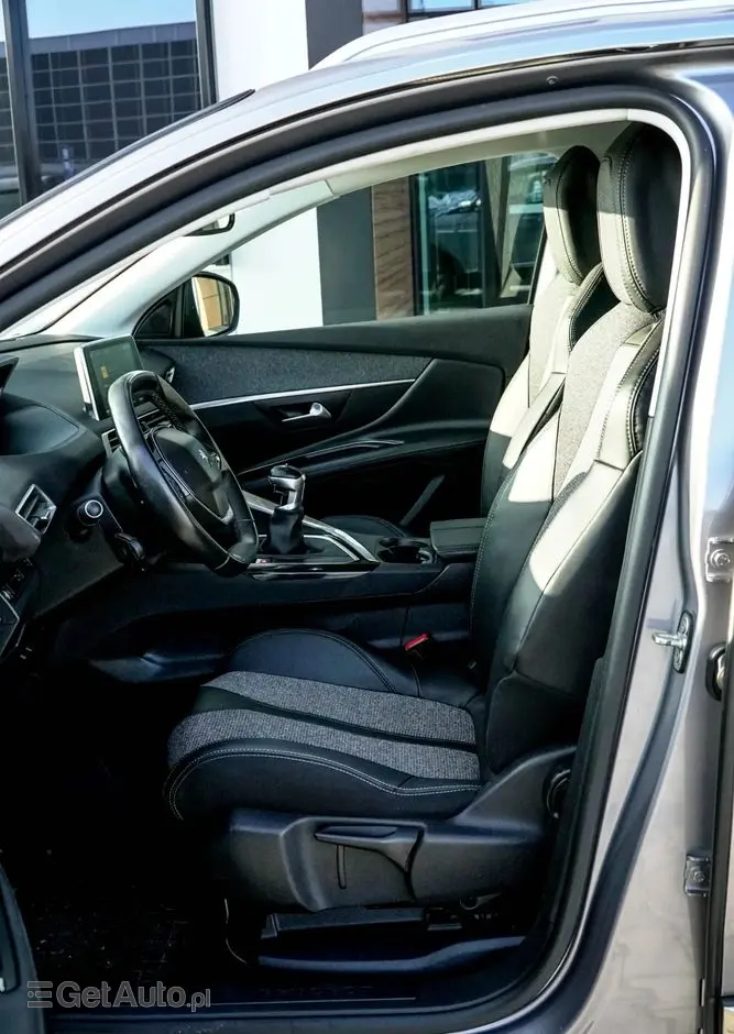 PEUGEOT 3008 BlueHDi 120 Stop & Start Style