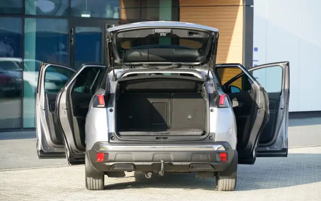 PEUGEOT 3008 BlueHDi 120 Stop & Start Style