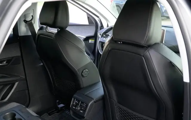 PEUGEOT 3008 BlueHDi 120 Stop & Start Style