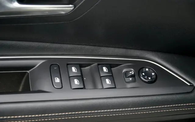 PEUGEOT 3008 BlueHDi 120 Stop & Start Style