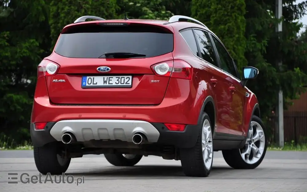 FORD Kuga 2.5 4x4 Titanium
