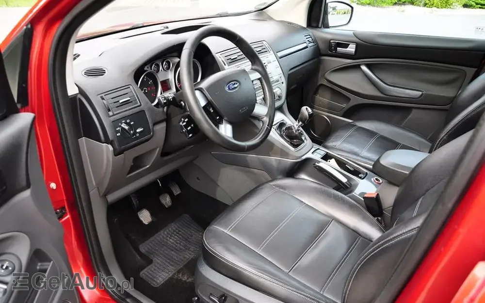 FORD Kuga 2.5 4x4 Titanium