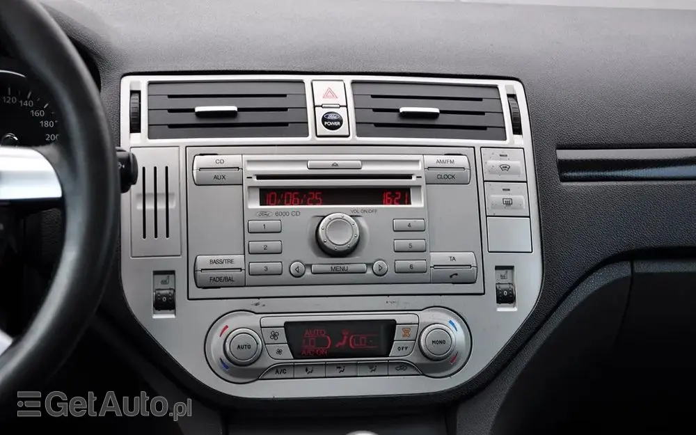 FORD Kuga 2.5 4x4 Titanium