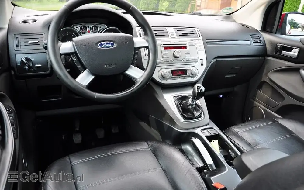 FORD Kuga 2.5 4x4 Titanium