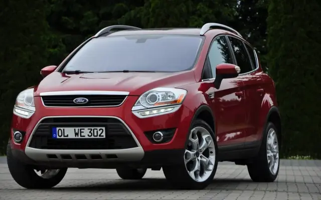 FORD Kuga 2.5 4x4 Titanium