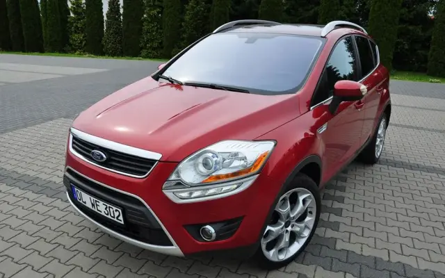 FORD Kuga 2.5 4x4 Titanium
