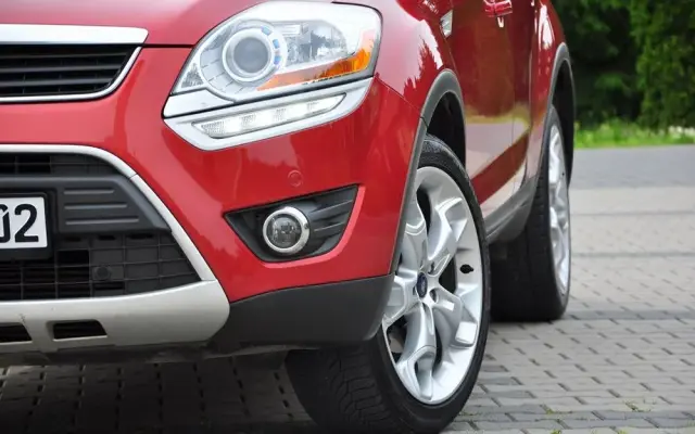 FORD Kuga 2.5 4x4 Titanium