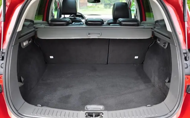 FORD Kuga 2.5 4x4 Titanium