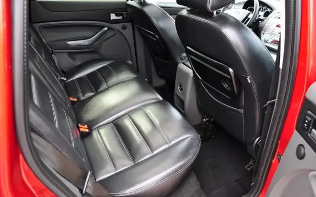 FORD Kuga 2.5 4x4 Titanium